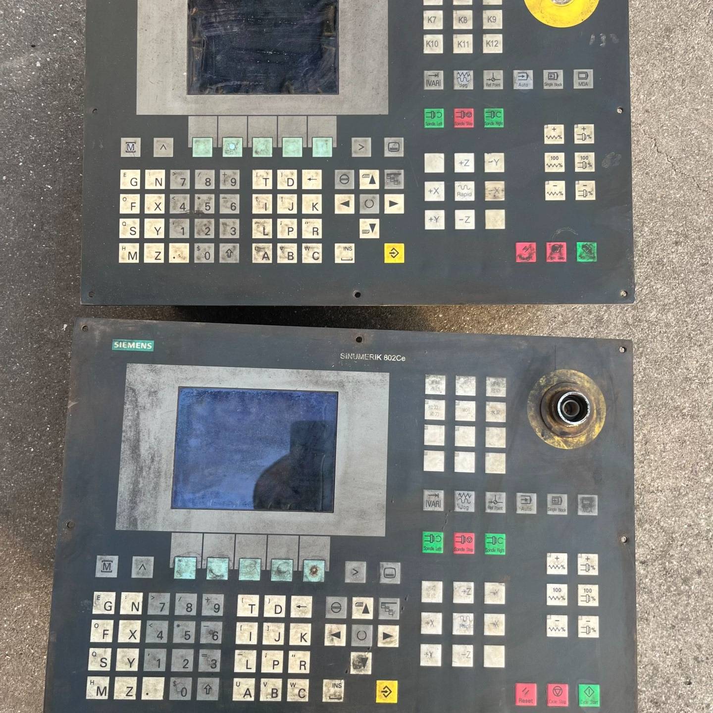 请询价-，802Ce，配件出，一个成色一般。