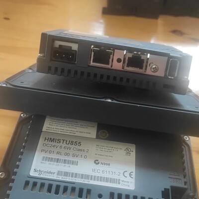 请询价-施耐德触摸屏 HMISTU855 剩一台