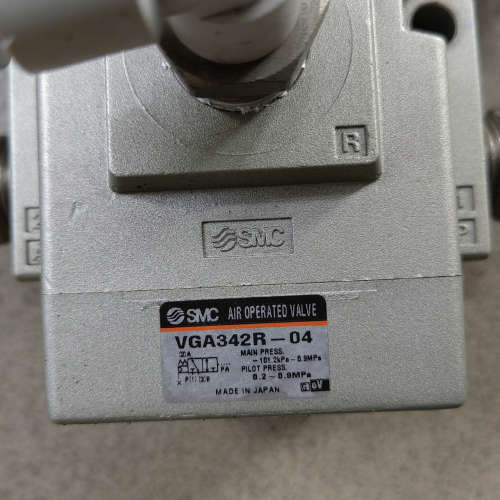请询价；拆机SMC：外部先导式气控阀：VGA342R-04：实物图现