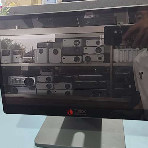 请询价;出售二维火2Dfire收银机,型号P5,屏幕尺寸约15英寸,