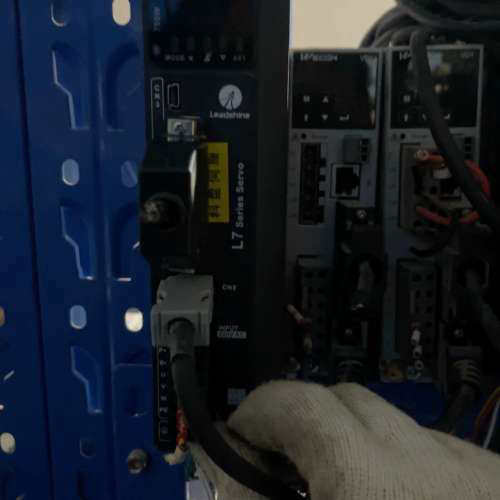 请询价；雷赛L7伺服驱动器 L7-750 伺服电机ACM2-0800