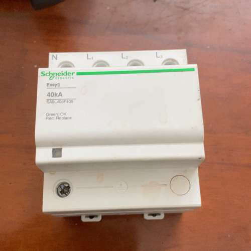 请询价；【施耐德】【Easy9浪涌保护器】【40kA】【型号：EA9