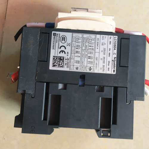 请询价；交流接触器LC1D50A，220v，拆机一个