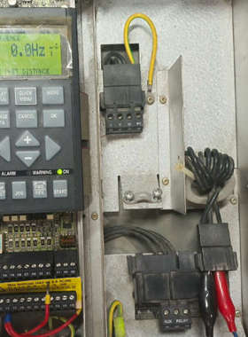 请询价；丹佛斯VLT5000电梯专用变频器 LISTED 76X1