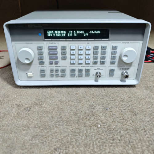 请询价；Agilent安捷伦8648C谢频信号源，输出频率9K—3.