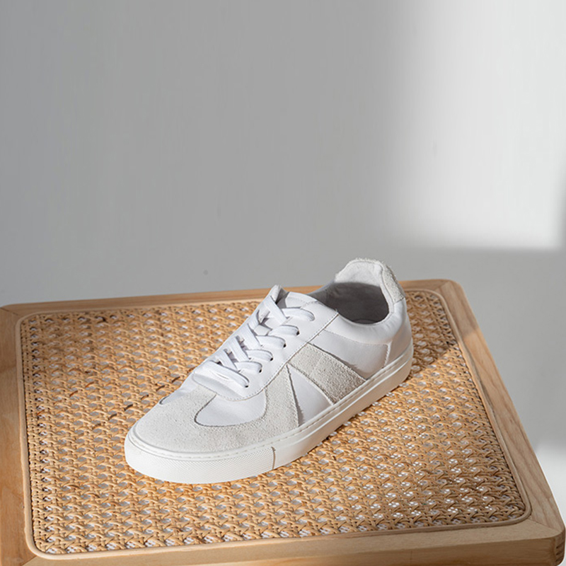 百搭复古青年纯色新款真皮德训鞋