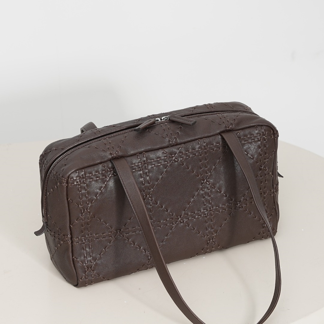 手工编织菱格保龄球大容量小众设计植鞣羊皮真皮女通勤单肩腋下包