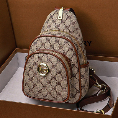 真皮双肩包包女式2025新款腰包斜挎包高级感时尚胸包单肩女包