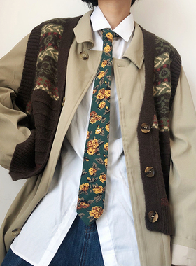 买二送一秋冬毛呢领带女手打学生艺术学院风油画复古墨绿黄色花朵