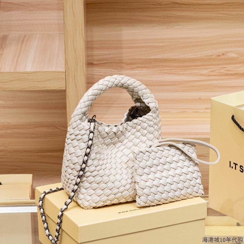 香港真皮编织手提水桶小包包女款2025新款迷你手拎链条单肩斜挎包