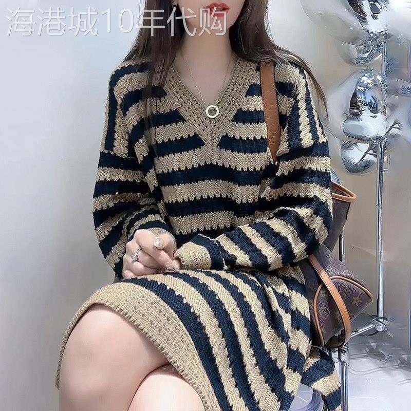 条纹针织连衣裙女秋冬2025新款宽松慵懒风中长款v领毛衣打底裙子