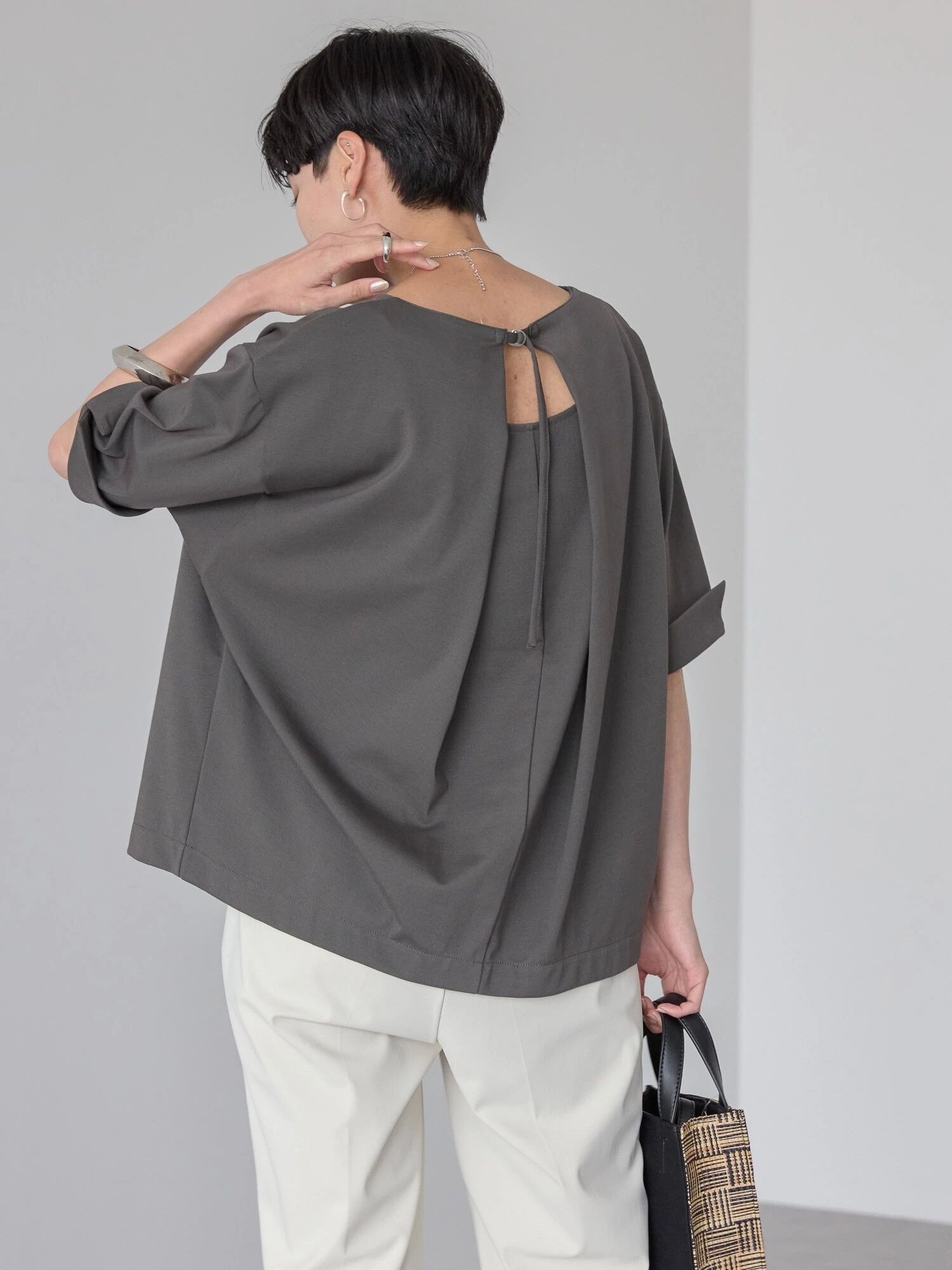 日单宽松小个子女式系带小褶皱显瘦凉感百搭打底免烫纯色短袖T恤