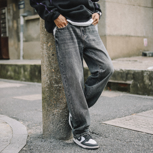 兔先森春秋款美式复古石磨牛仔裤