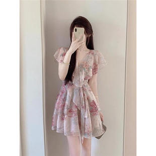 高级绝美气质修身 夏季 显瘦短裙甜美小众别致设计感绑带碎花连衣裙