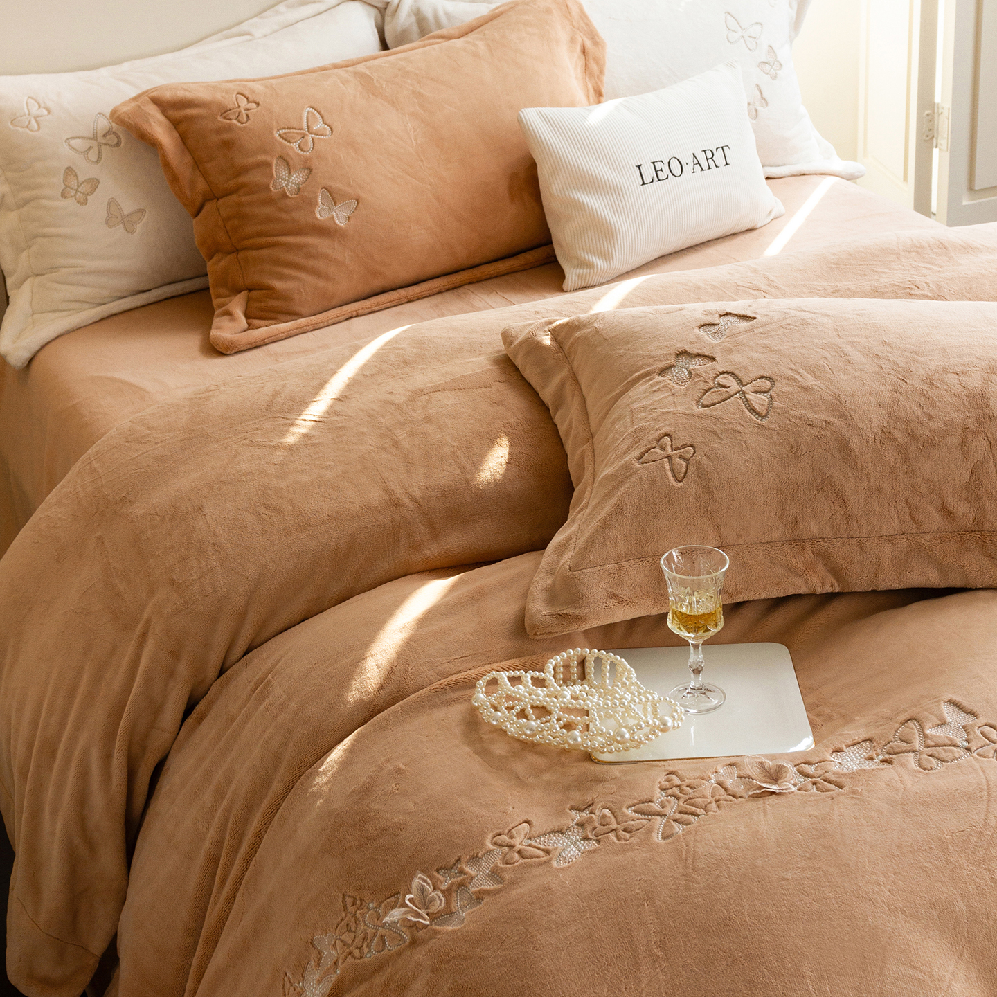 实体店2025秋冬高端牛奶绒四件套