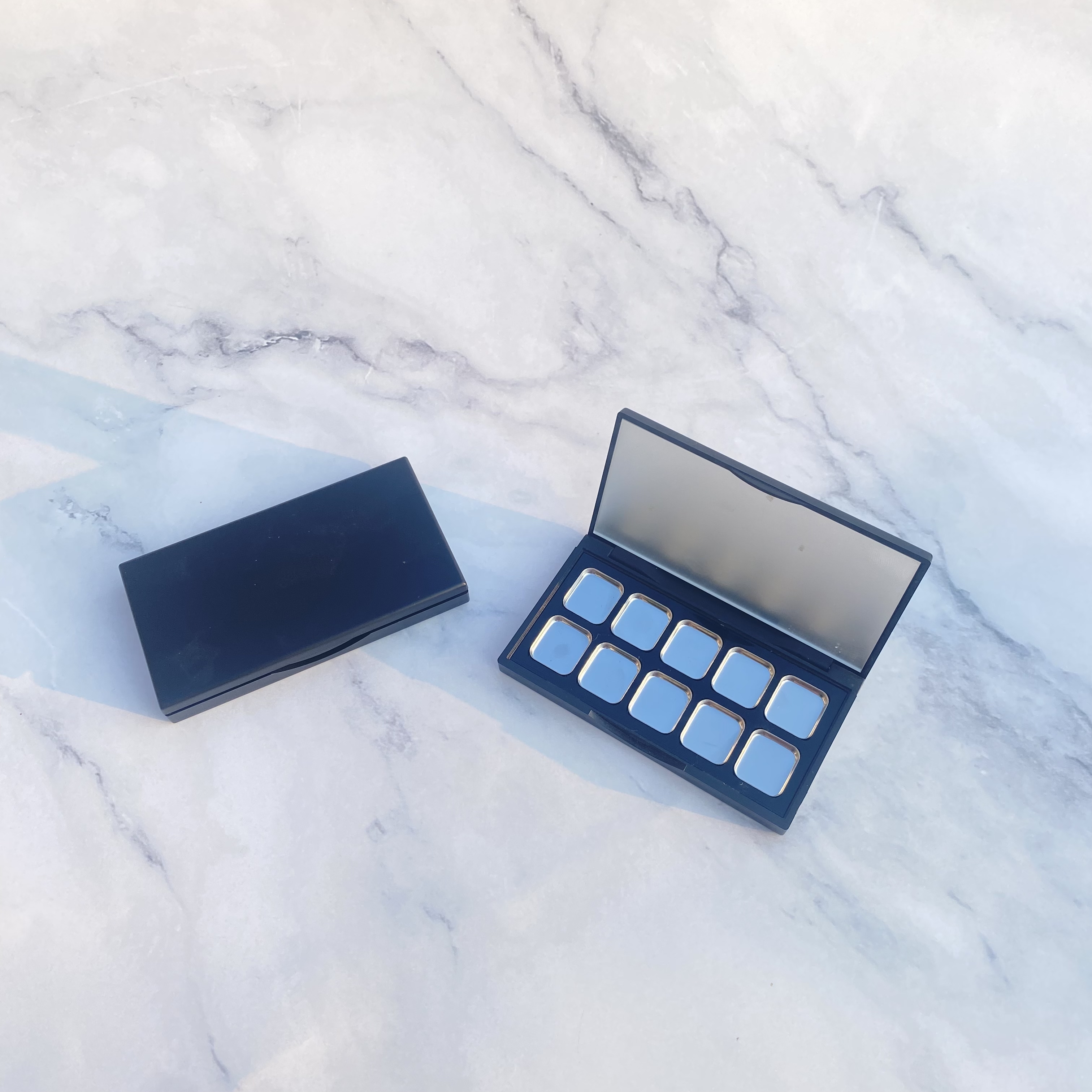 10色pat抓猫眼影分装盒高光腮红磁铁带镜空瓶口红十色试用装吸铁