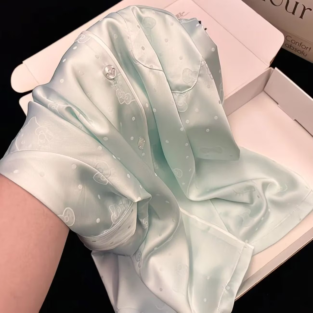 可爱缎面冰丝波点短袖睡衣女短裤