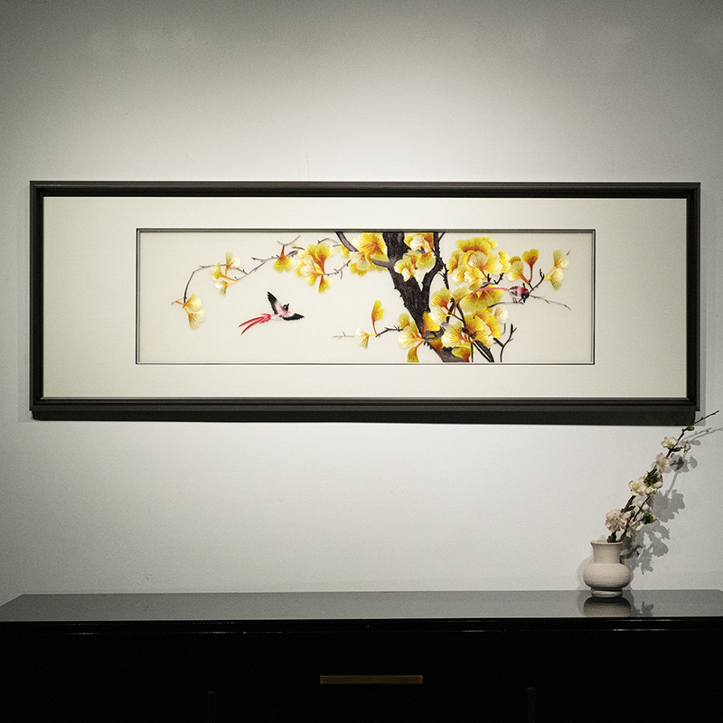 床头画卧室新中式主卧苏绣手工成品挂画带框横幅真丝刺绣银杏装饰图片