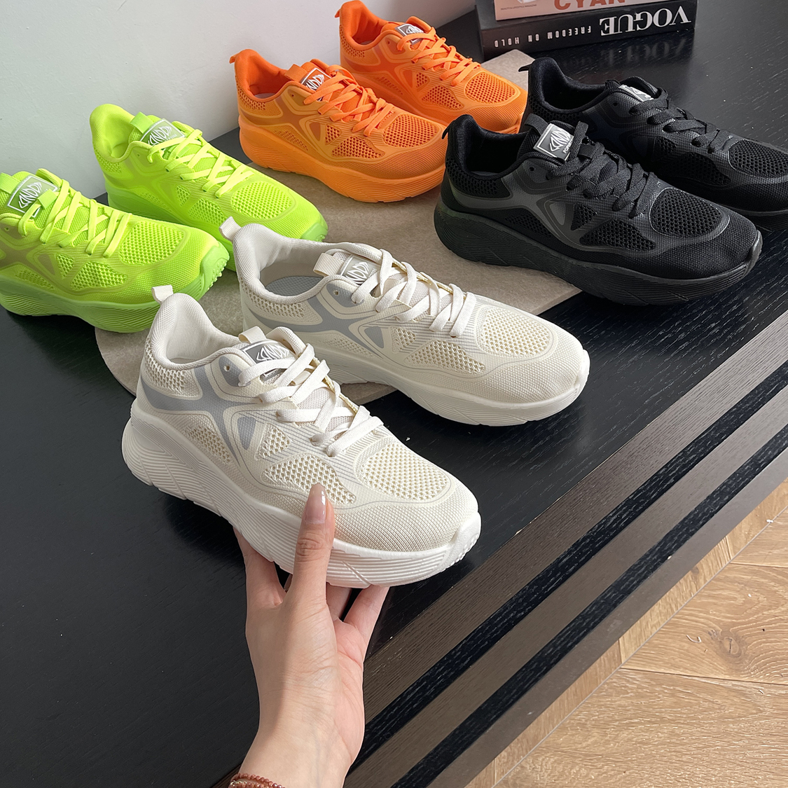 非常透气！男女款外贸工厂尾货情侣飞织透气鞋面运动单鞋夏休闲鞋