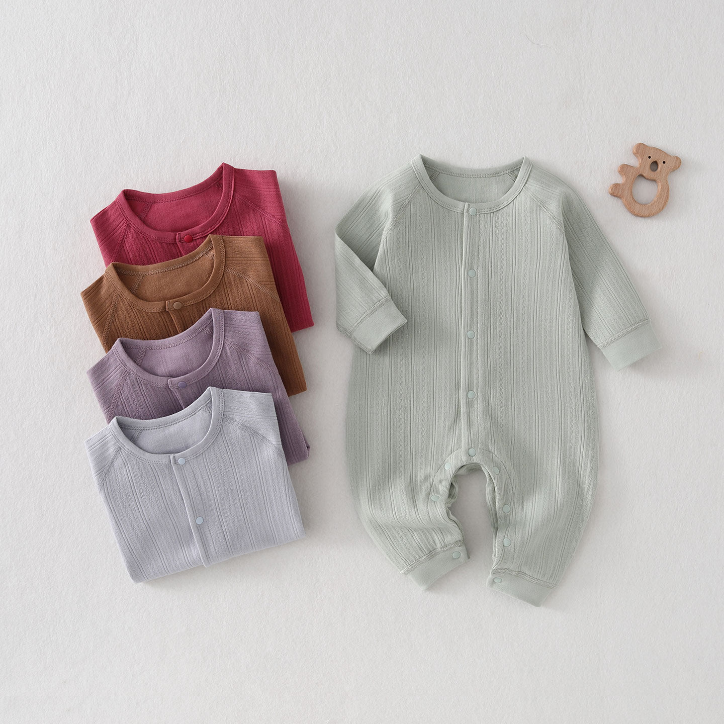 婴儿衣服春秋薄款纯棉无骨爬服幼宝宝对开长袖纯色睡衣新生连体衣