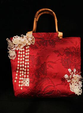 复古新中式红色新娘婚包2024新款小众藤编竹节包手提包配秀禾旗袍