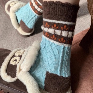 秋冬复古花朵格纹羊毛咖色美拉德色系民族风加厚森系保暖堆堆袜女
