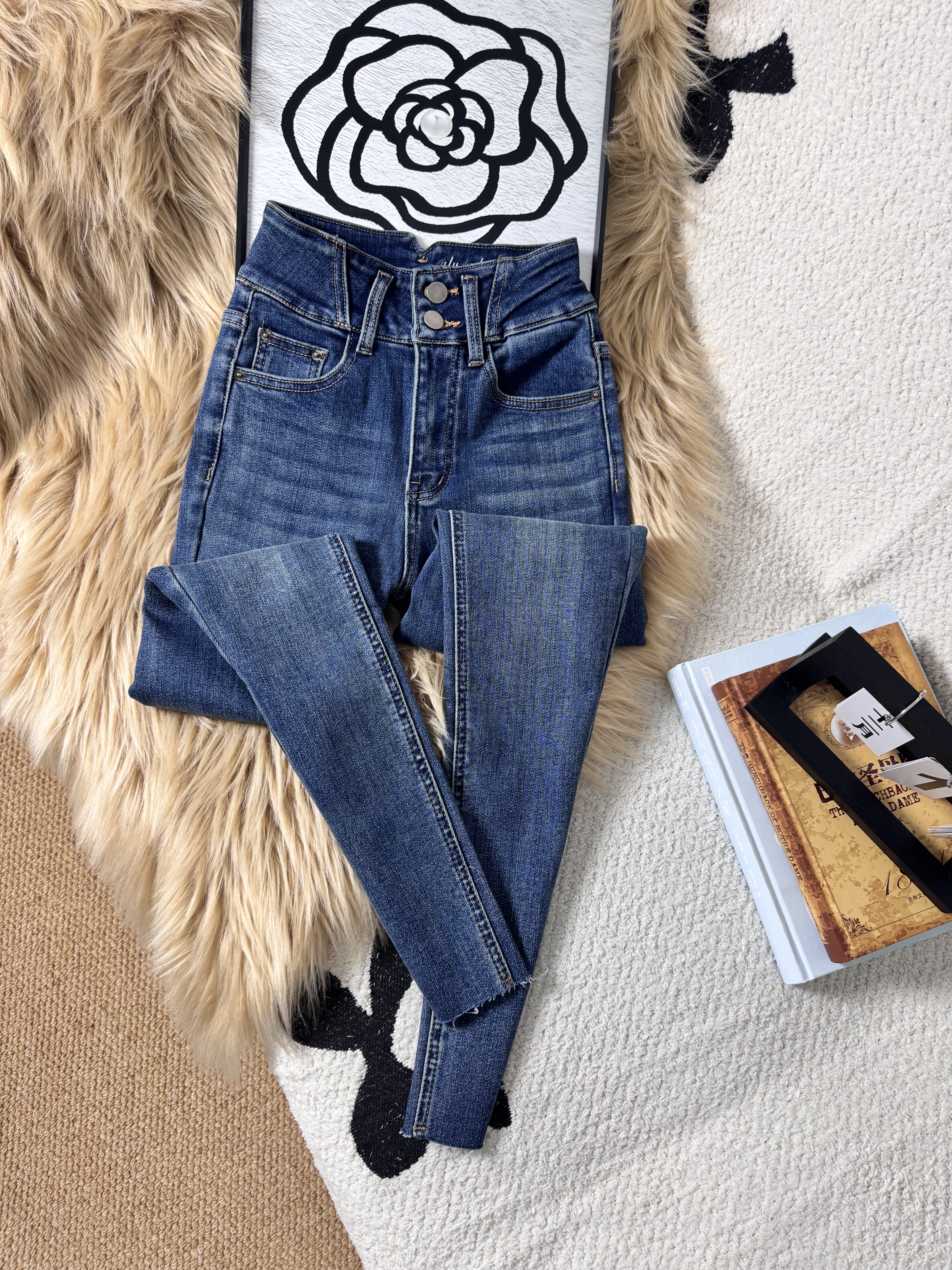 深蓝色高腰显瘦弹力牛仔裤女加薄绒修身小脚裤紧身提臀显瘦长裤潮