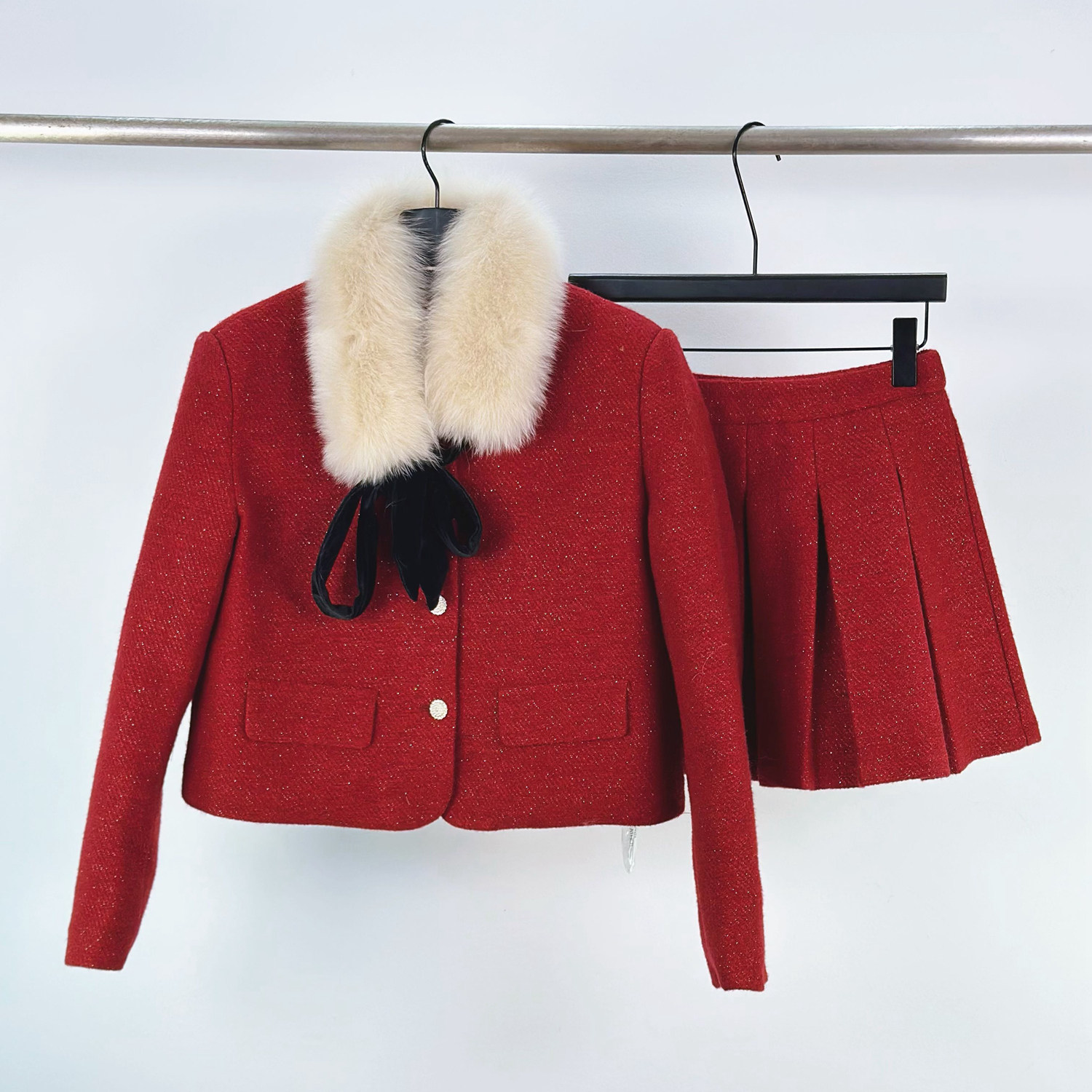 狐狸围脖红色小香风羽绒套装女轻奢气质喜庆毛呢外套半身裙两件套,女装/女士精品,时尚套装,淘宝优惠券,粉丝福利购,淘宝优惠卷