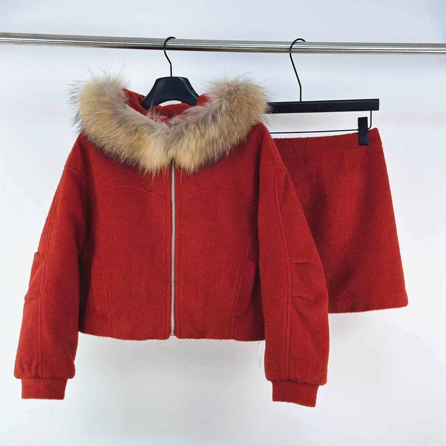 今年流行小香风羽绒套装女2025冬韩版白鸭绒毛呢外套半身裙两件套,女装/女士精品,时尚套装,淘宝优惠券,粉丝福利购,淘宝优惠卷