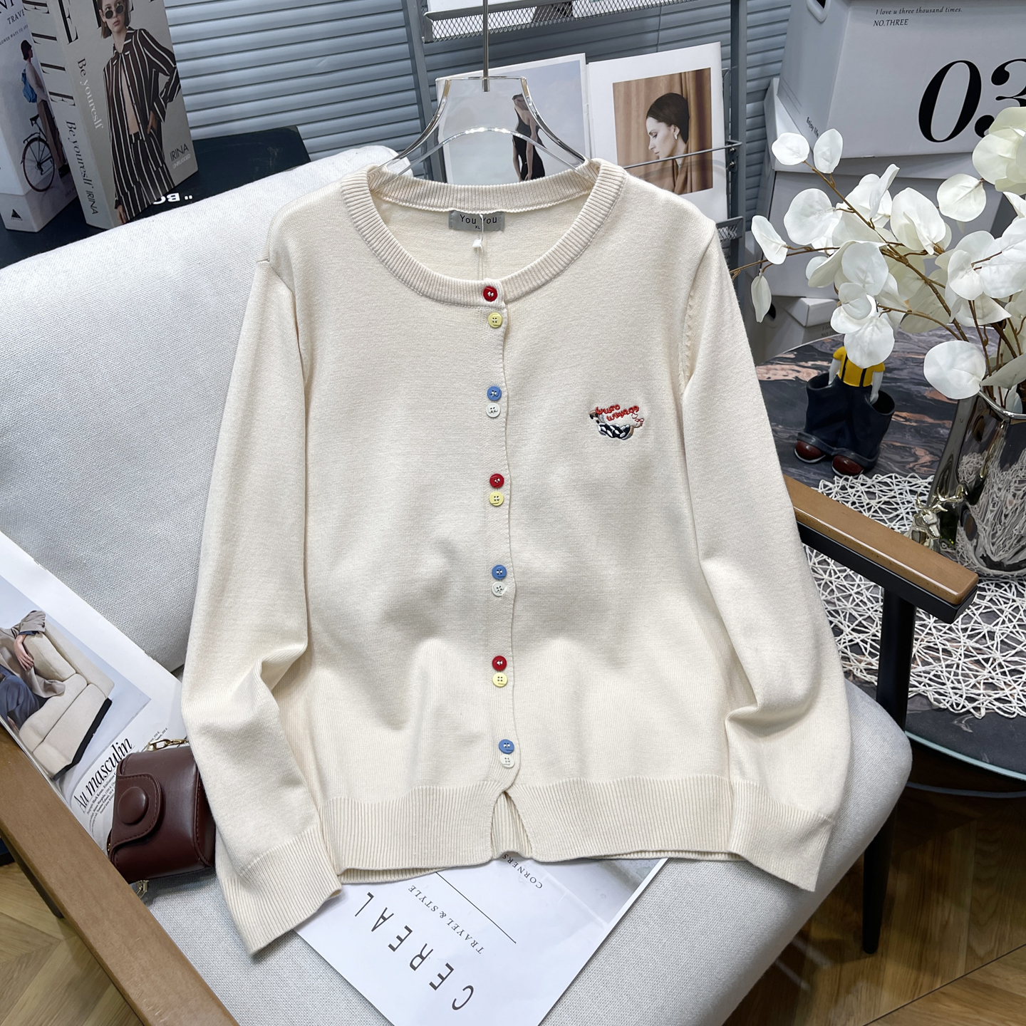 大码女装秋季韩系刺绣毛衣外套女