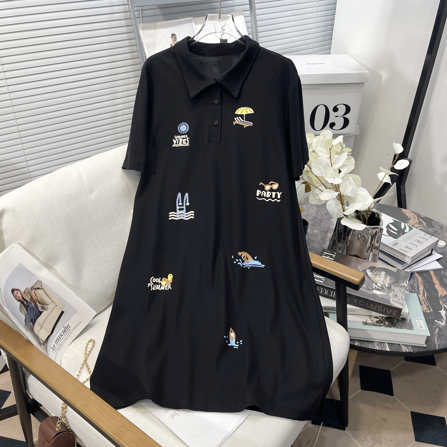 大码女装印花polo领黑色直筒长裙