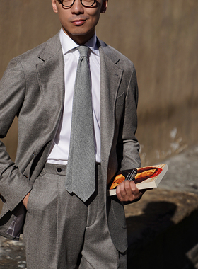 CM那不勒斯皇后Loro岩灰驼精纺羊绒混纺法兰绒全麻衬意式套装