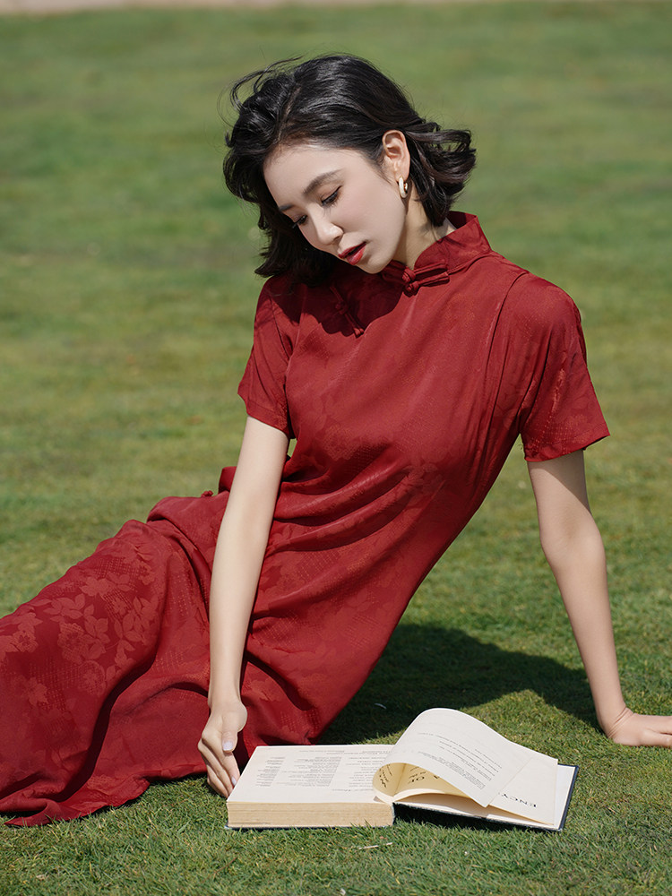 红色旗袍一片式无省民国风年轻款少女全开襟曳地古法传统日常可穿