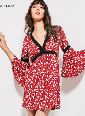 QU DETOUR 2025秋季名媛气质红色V领碎花色连衣裙七分喇叭袖短裙