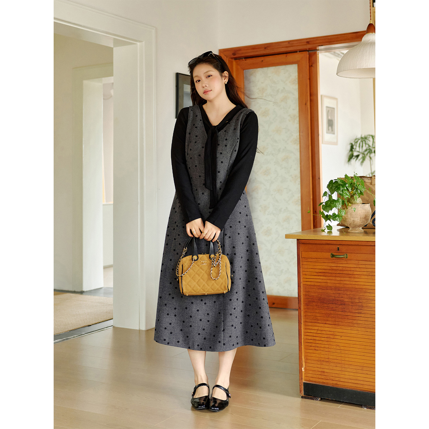 潘不卷12.15新品上新10:00AM波点针织背心连衣裙套装