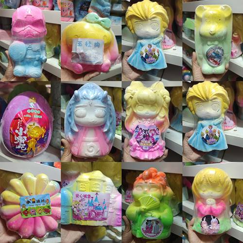 石矶娘娘考古挖掘儿童玩具恐龙蛋化石盲盒草莓熊挂件男女孩挖宝石