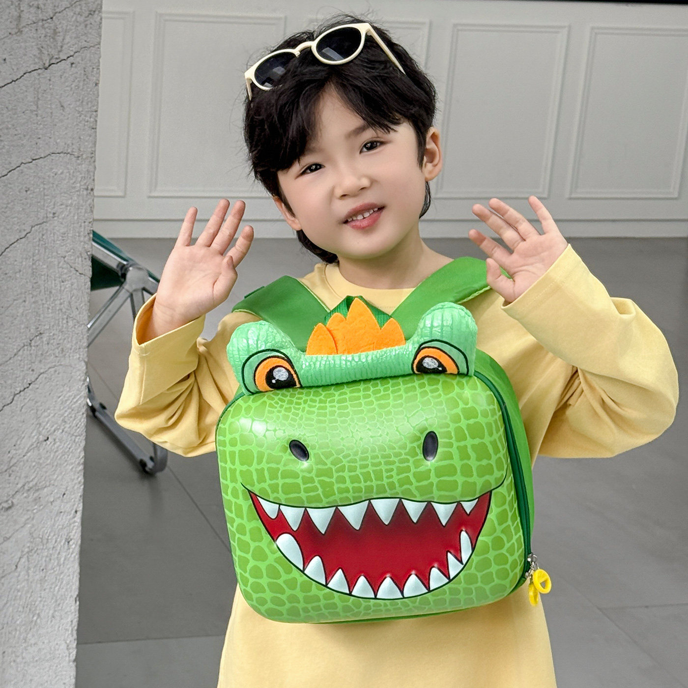 幼儿园儿童迷你书包可爱卡通男女童宝宝蛋壳小背包外出轻便双肩包