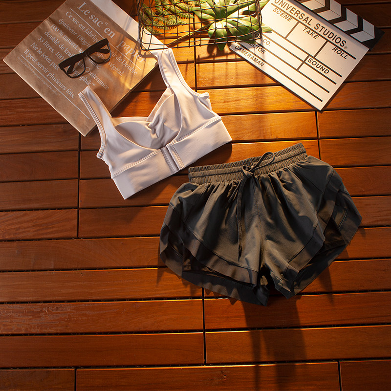 健身房运动套装女夏款速干透气瑜伽服专业跑步训练高级感露背性感