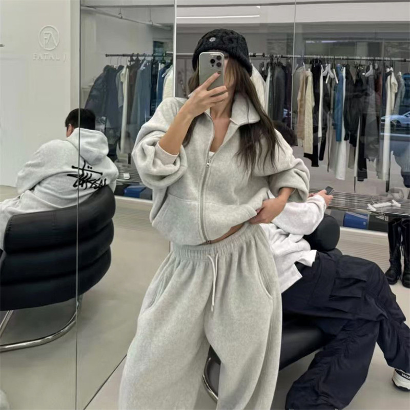 the republic of korea order 2025 winter ins Blogger Milk ash Plush Plush thickening easy loose  Lengthening sweatpants  suit