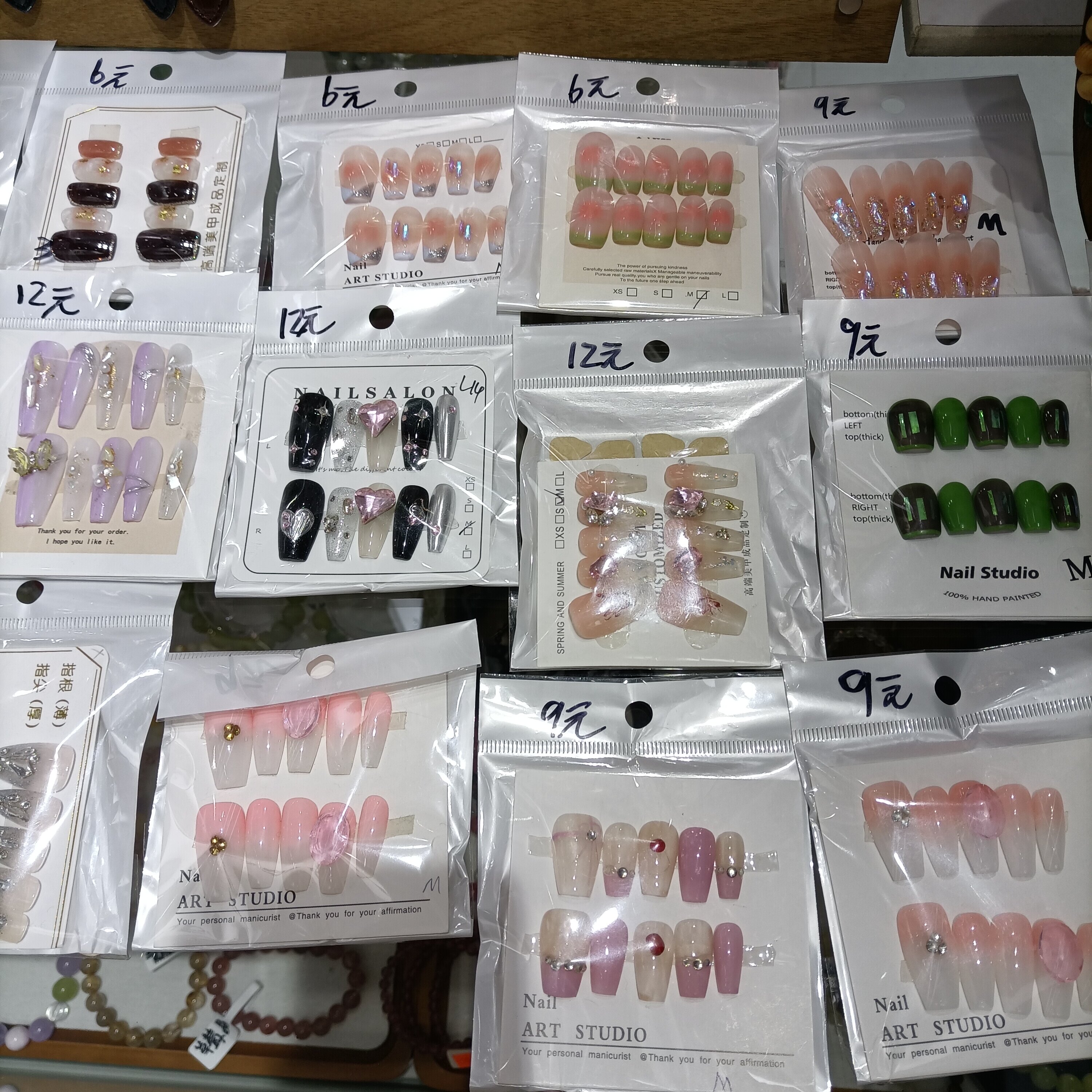穿戴甲M码盲袋一份6包默认微瑕介意勿拍