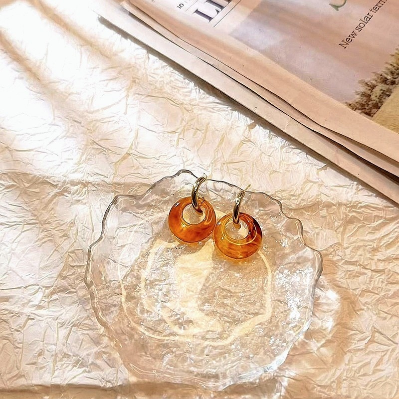 梧桐树下~小众设计复古港风茶色几何图案秋冬耳圈耳环耳钉耳饰