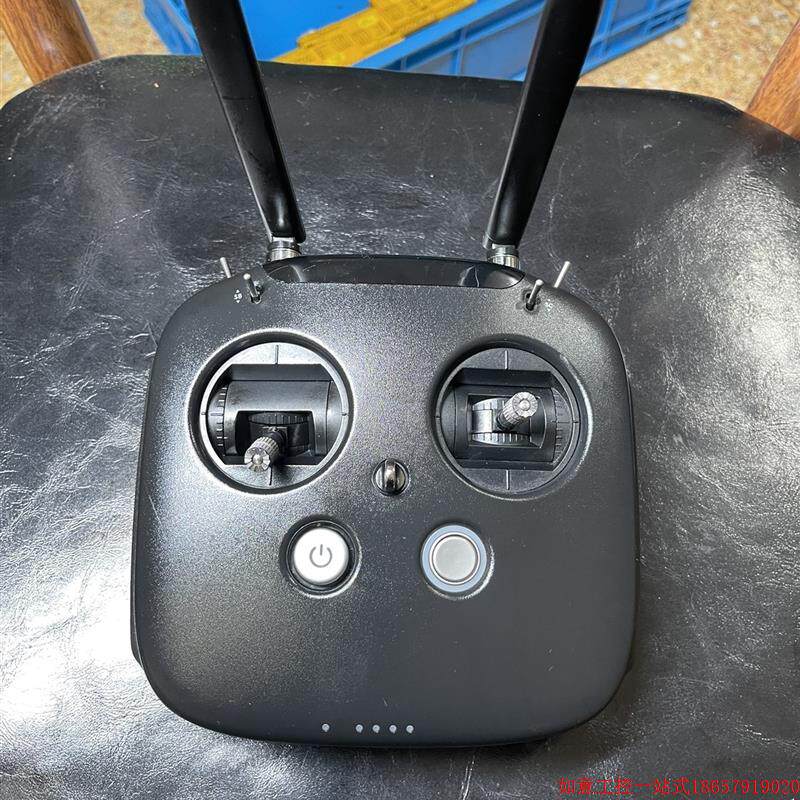 拍前询价:(议价)大疆fpv遥控器 穿越机遥控器 成色