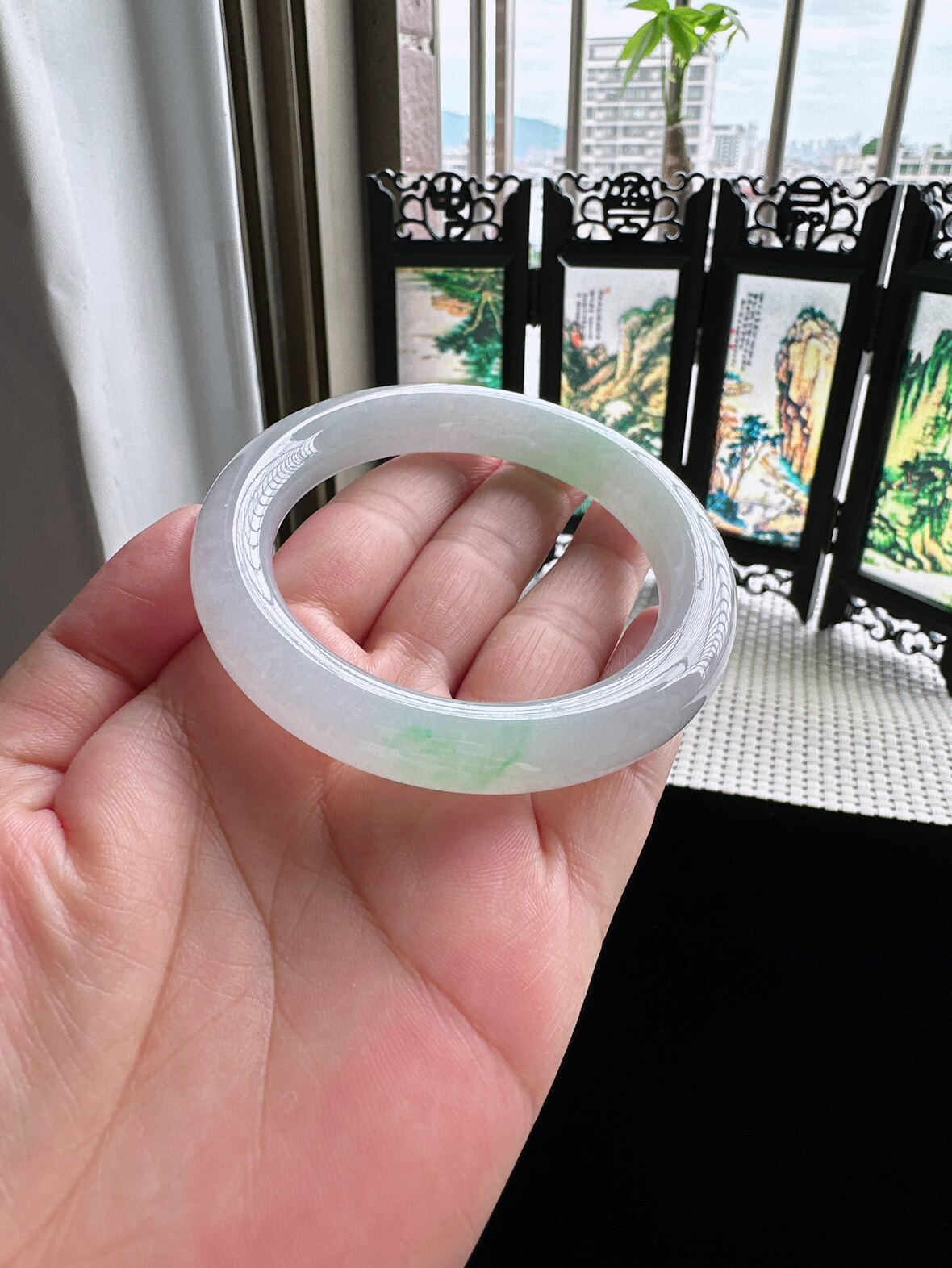 天然翡翠缅甸A貨54圈冰种水润飘阳绿圆条手镯尺寸54.1*10.6mm