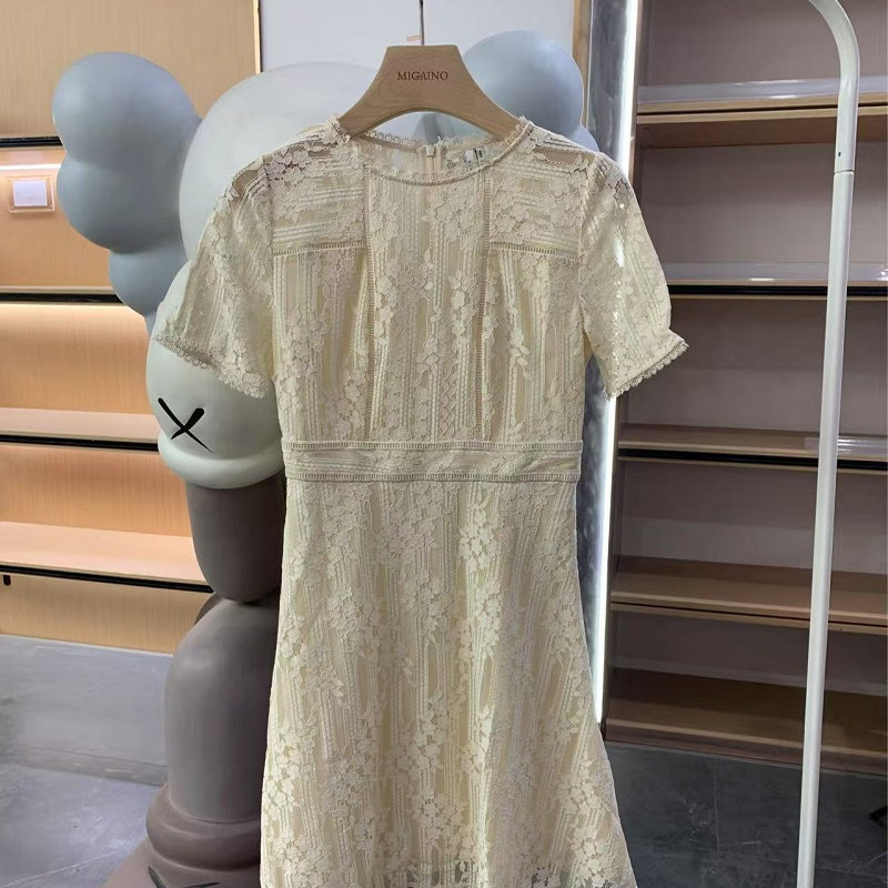 断码捡漏【秒杀不退换】曼娅奴专柜正品夏款新品蕾丝连衣裙XS