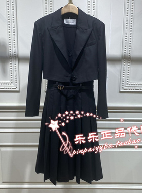 曼娅奴商场专柜2024年冬装新款外套+连衣裙MO42DC021