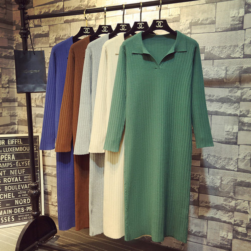 翻领宽松中长款过膝针织连衣裙