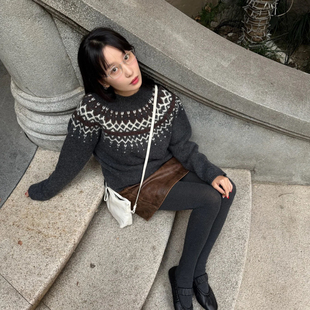 繁花新复古提花圆领加厚保暖费尔岛羊毛针织衫 R9092 含100羊毛