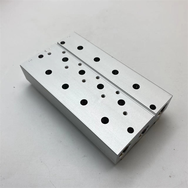 FESTO气路板模块VABM-B10-30S-G12-4-6-P3 8026415 8026417现货