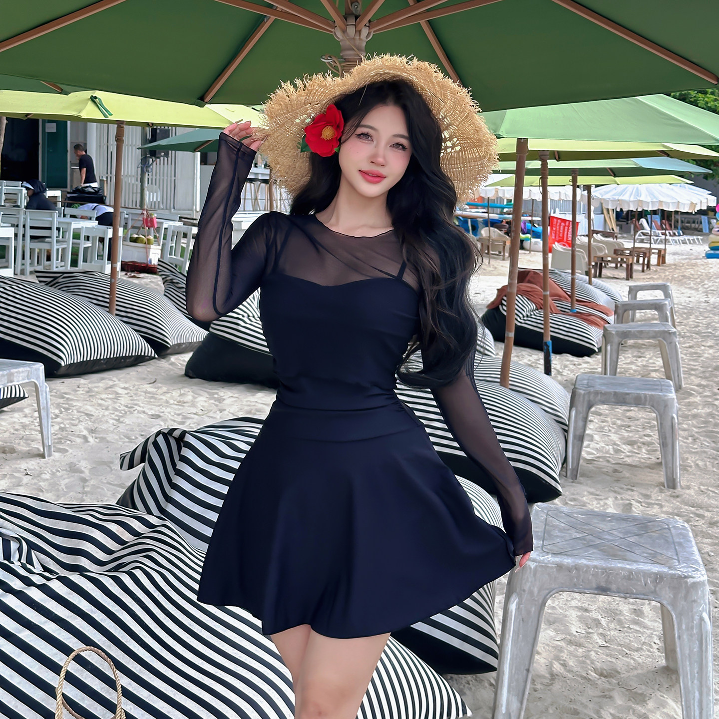 黑色纯欲泳衣女款连体裙式配长袖网纱罩衫保守遮肚2026泡温泉泳装