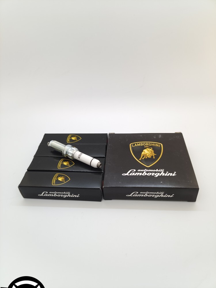 LP700火花塞兰博基尼点火线圈